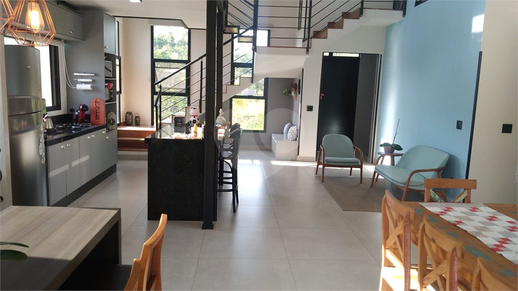 Casa à venda com 4 quartos, sendo 2 suítes, no condomínio Campos de Santo Antonio II, Itu - SP