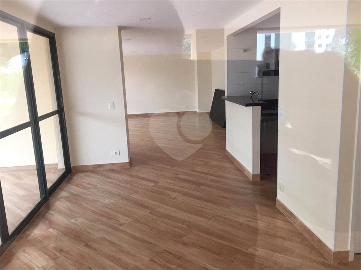 Apartamento à venda com 3 suítes em Vila Suzana, São Paulo, SP