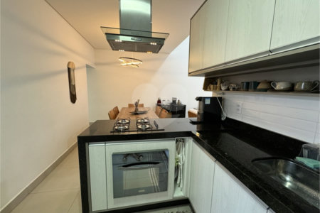 Casa à venda com 3 quartos, sendo 1 suíte, no condomínio Jardim Guarujá, Salto - SP