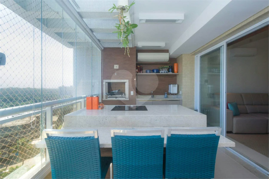 Apartamento à venda com 5 quartos, sendo 3 suítes, em Riviera de São Lourenço, Bertioga, SP