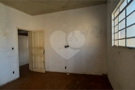 Casa Térrea à venda com 3 quartos em Ipiranga, Ribeirão Preto, SP