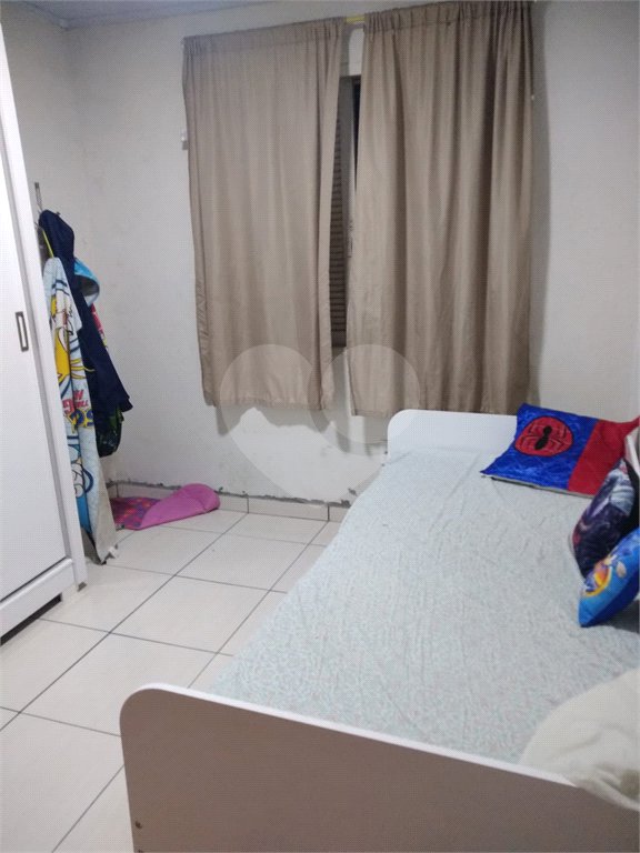 Casa à venda com 3 quartos, sendo 1 suíte, em Jardim Cris, São Paulo, SP