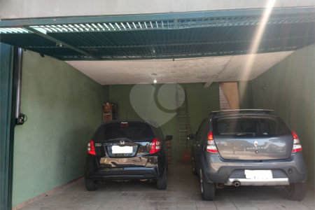 Sobrado à venda com 4 quartos, sendo 1 suíte, em Parque dos Príncipes, São Paulo, SP