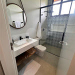 Casa à venda com 6 suítes no condomínio Vila Pinhal, Itirapina - SP