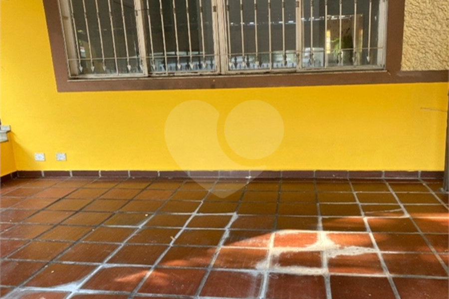 Sobrado à venda com 3 quartos em Jardim Peri, São Paulo, SP