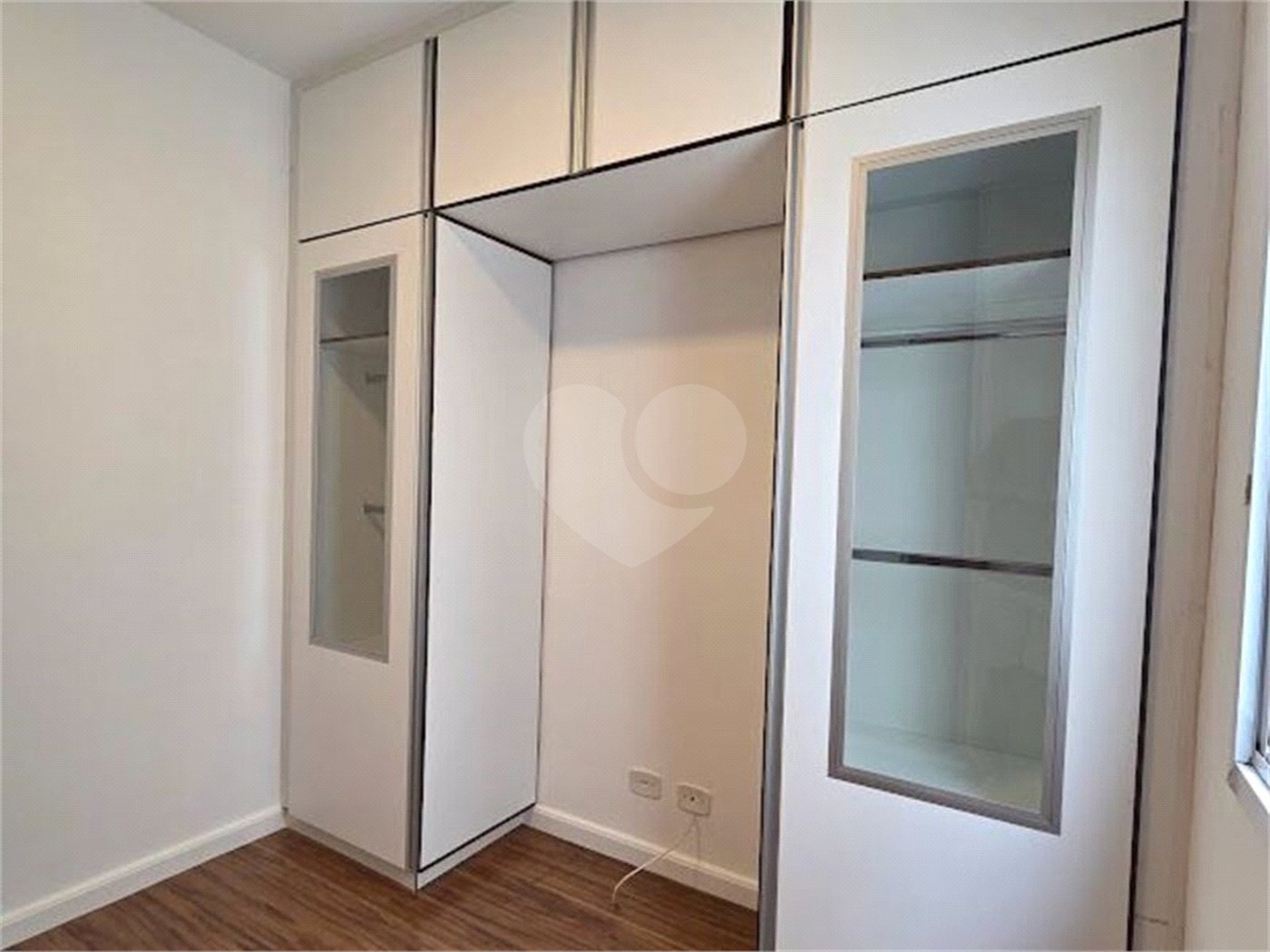 Apartamento à venda com 2 quartos em Jardim Barbacena, Cotia, SP