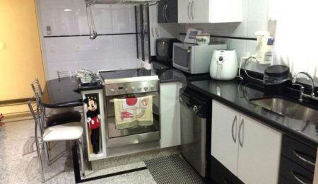 Apartamento à venda com 3 quartos, sendo 1 suíte,  em Bosque da Saúde, São Paulo, SP