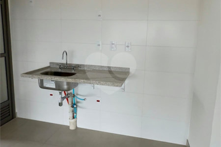 Apartamento à venda com 2 quartos, sendo 1 suíte, em Alto da Boa Vista, São Paulo, SP