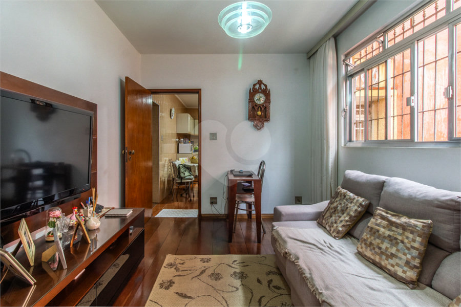 Casa à venda com 3 quartos em Jardim da Glória, São Paulo, SP