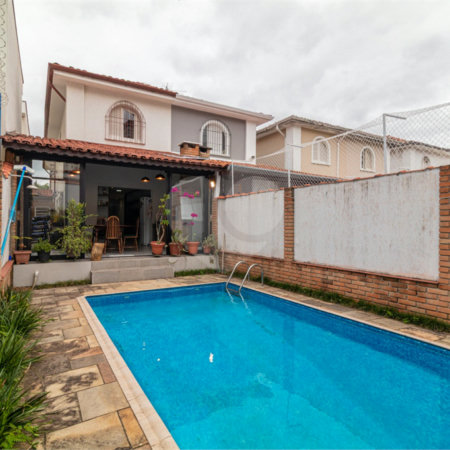 Sobrado à venda com 3 quartos, sendo 1 suíte,  em Vila Mascote, São Paulo, SP