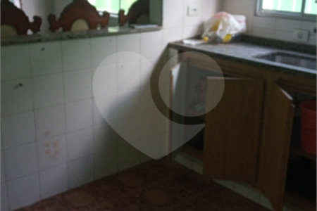Sobrado à venda com 3 quartos, sendo 1 suíte, em Paulicéia, São Bernardo do Campo, SP