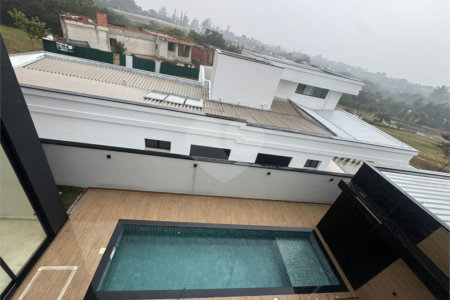 Casa à venda com 4 quartos, sendo 3 suítes,  no condomínio Alphaville Castelo, Itu - SP
