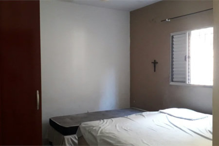 Casa à venda com 5 quartos, sendo 2 suítes,  em Jardim Nadir, São Paulo, SP