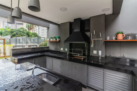 Apartamento à venda com 3 quartos, sendo 2 suítes, em Pinheiros, São Paulo, SP