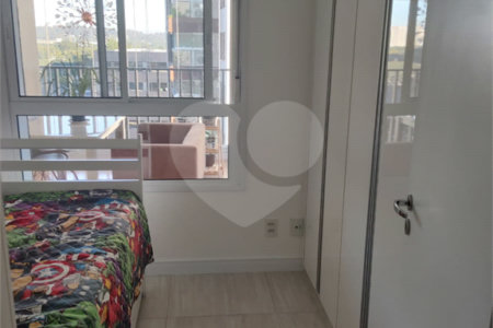 Apartamento à venda com 4 quartos, sendo 2 suítes, em Pinheiros, São Paulo, SP
