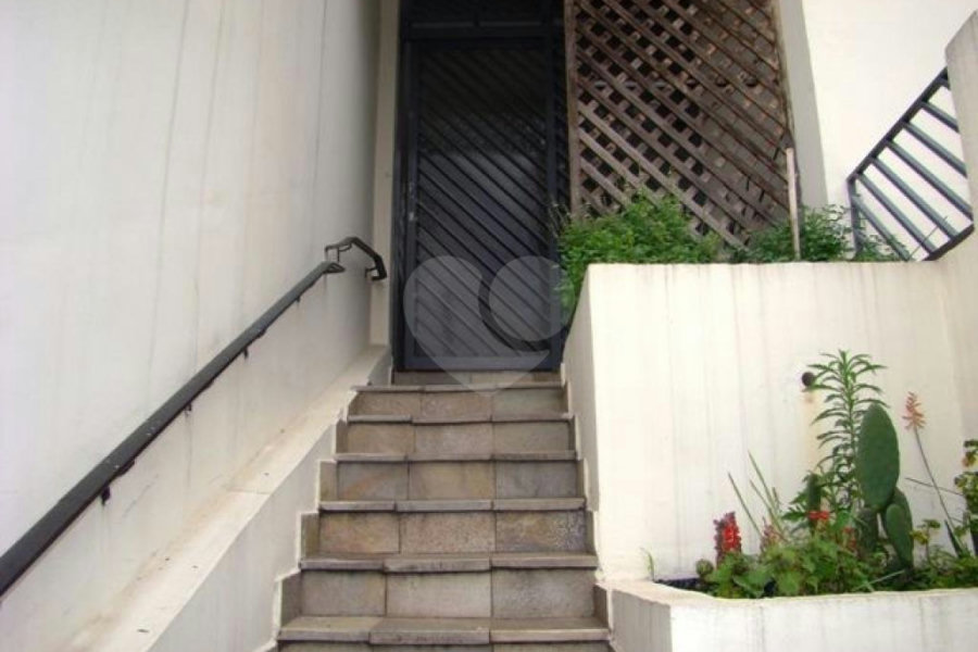 Sobrado à venda com 3 quartos, sendo 1 suíte, em Imirim, São Paulo, SP