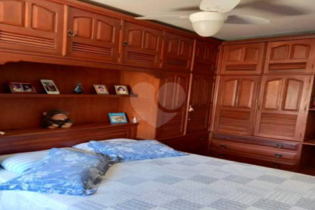 Casa à venda com 3 quartos em Campo Grande, Rio de Janeiro, RJ