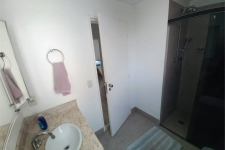 Apartamento à venda com 3 quartos, sendo 1 suíte,  em Vila Andrade, São Paulo, SP