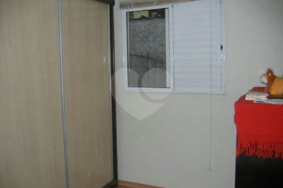 Casa à venda com 3 quartos, sendo 1 suíte, no condomínio Residencial Maracujás, São Paulo - SP