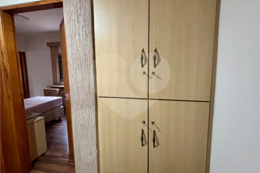 Sobrado à venda com 6 quartos, sendo 5 suítes, em Tremembé, São Paulo, SP