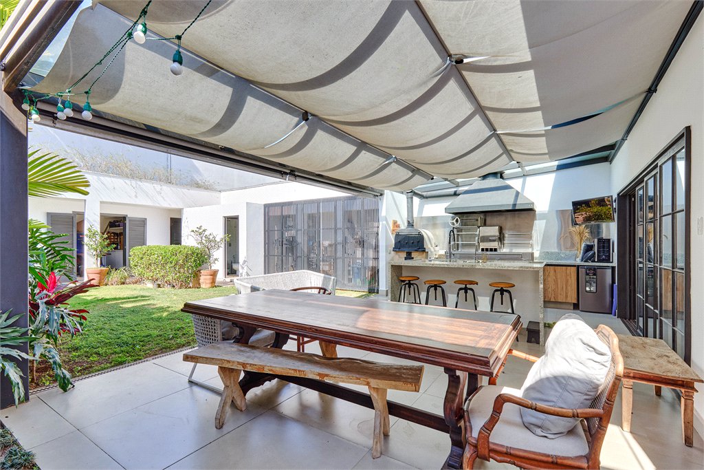 Casa Térrea à venda com 3 suítes em Alto da Boa Vista, São Paulo, SP