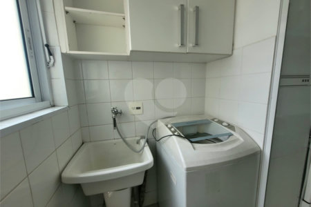 Apartamento para alugar com 2 quartos em Vila Anastácio, São Paulo, SP
