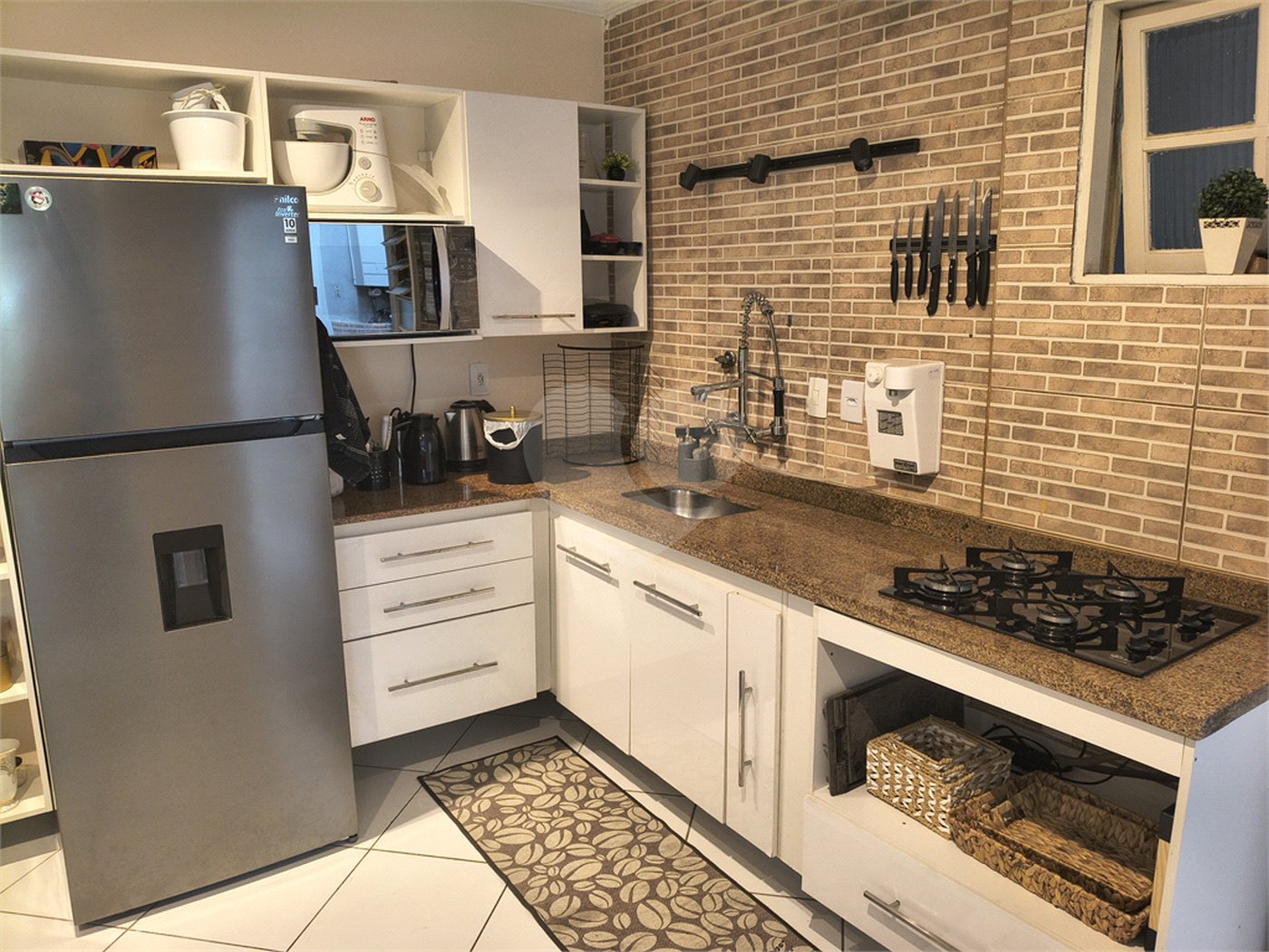 Casa à venda com 3 suítes em Vila Lavínia, Mogi das Cruzes, SP