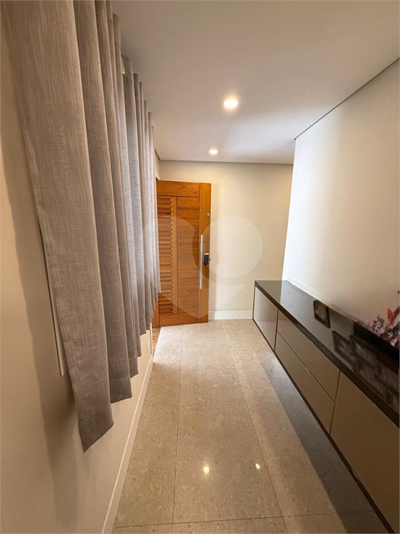 Sobrado à venda com 5 quartos, sendo 3 suítes, em Jardim Franca, São Paulo, SP