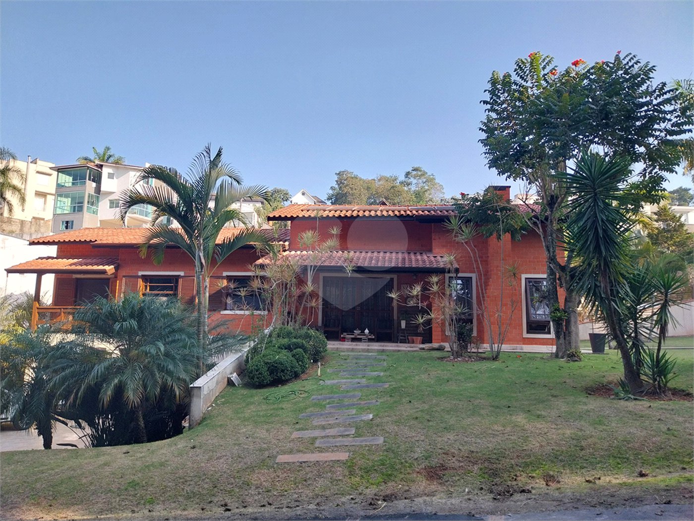 Casa Térrea à venda com 4 quartos, sendo 1 suíte,  em Parque dos Lagos, Mogi das Cruzes, SP
