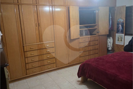 Sobrado à venda com 4 quartos, sendo 1 suíte, em Vila Graciosa, São Paulo, SP