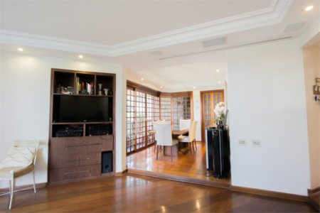 Apartamento à venda com 3 quartos, sendo 1 suíte, em Vila Andrade, São Paulo, SP
