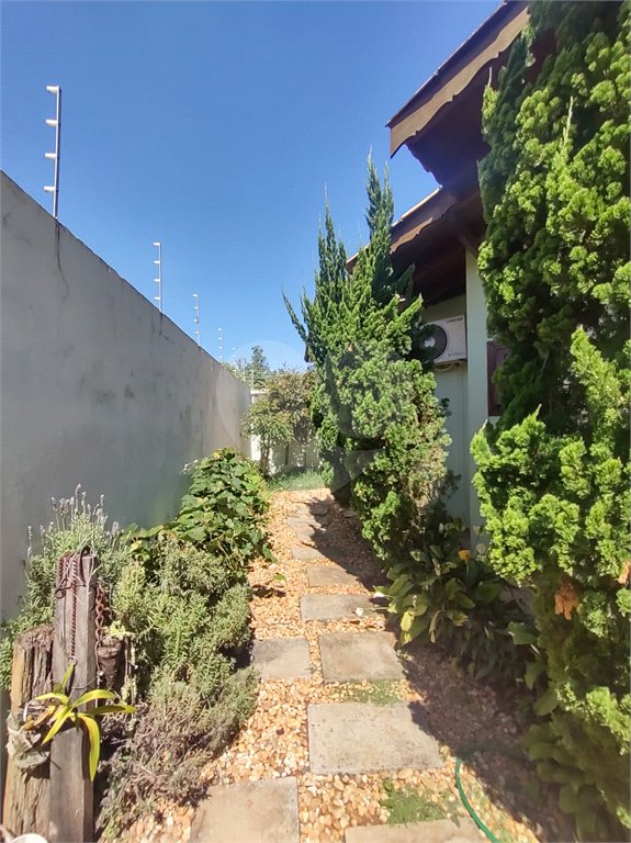 Casa à venda com 3 quartos, sendo 1 suíte, em Jardim Panorama, Valinhos, SP