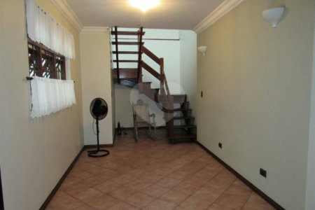 Sobrado à venda com 3 quartos, sendo 1 suíte, em Brooklin, São Paulo, SP