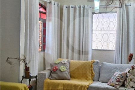 Casa à venda com 2 quartos, sendo 1 suíte, em Dona Edith Campos Fávero, Paulínia, SP