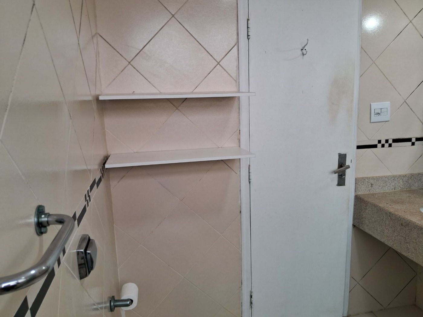 Apartamento com 3 dormitórios à venda, 180 m² por R$ 1.500.000,00 - Gonzaga - Santos/SP