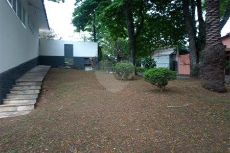 Casa Térrea à venda ou para alugar com 3 quartos, sendo 1 suíte, em Caxingui, São Paulo, SP