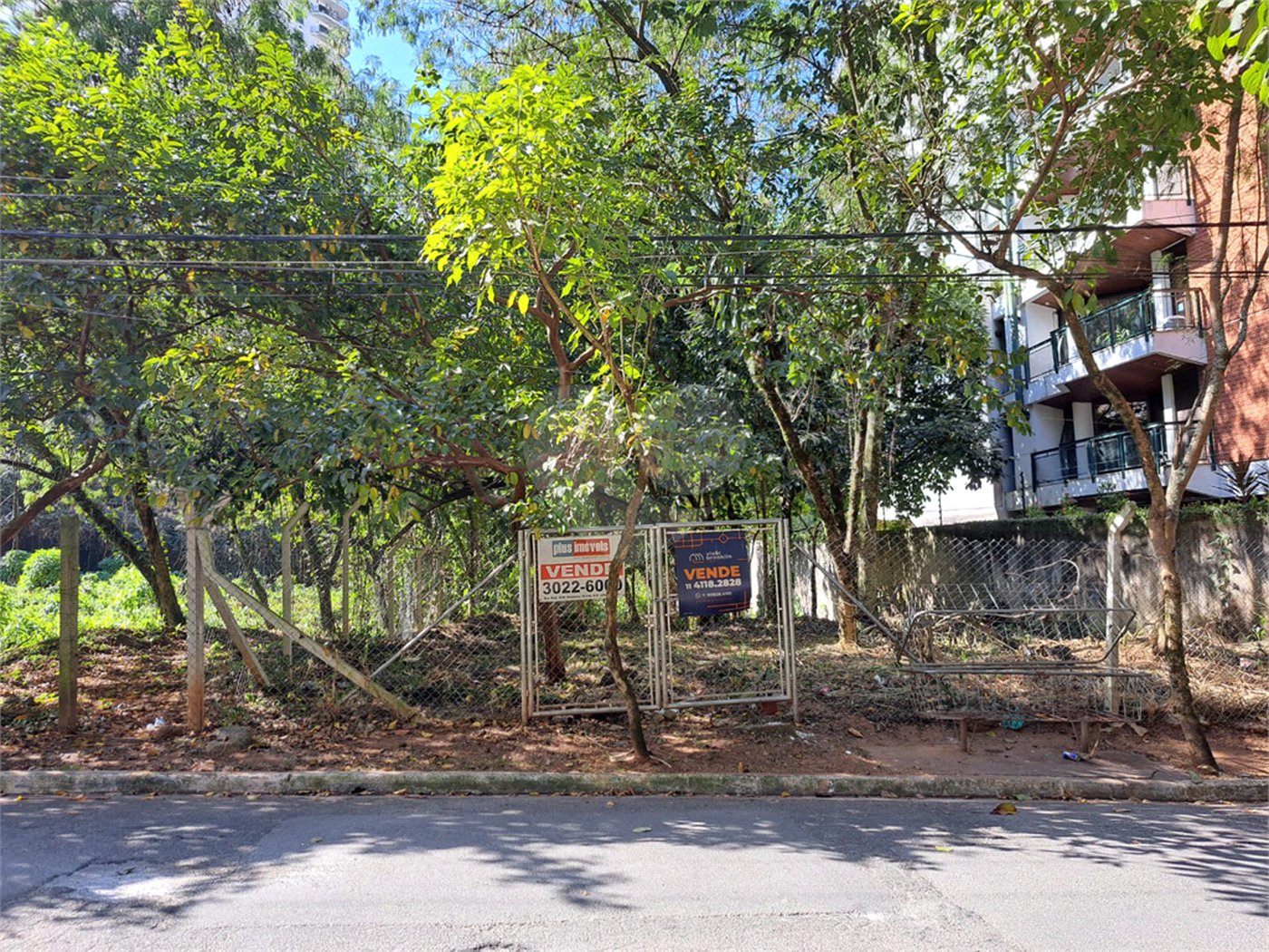 Terreno à venda em Jardim Ampliação, São Paulo, SP