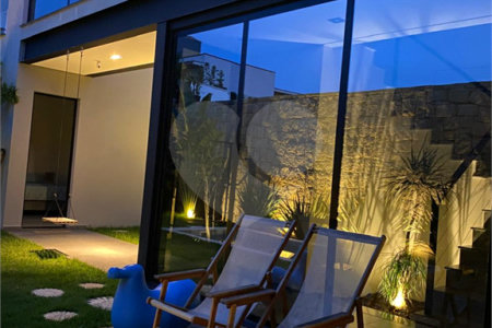 Casa à venda com 4 suítes no condomínio Villas do Golfe, Itu - SP