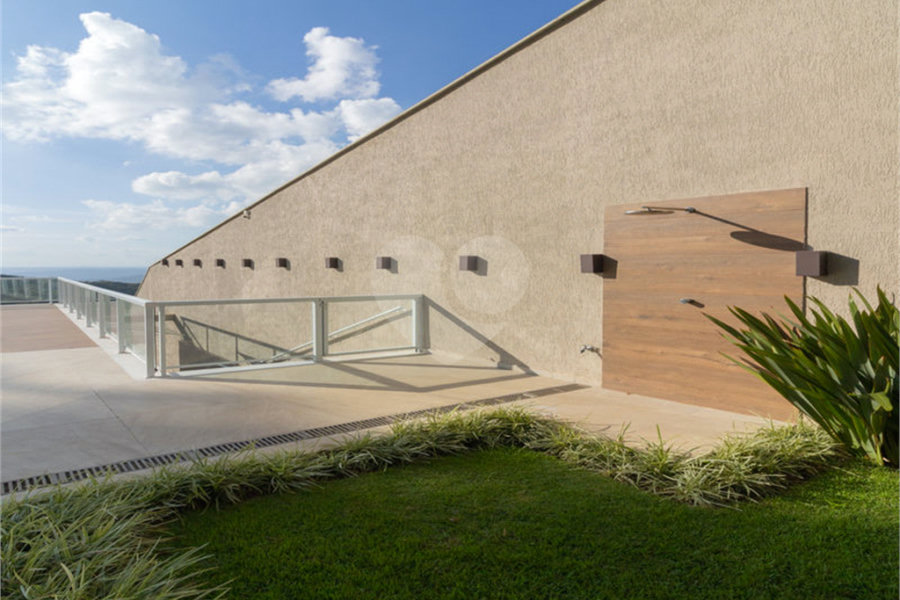 Casa à venda com 3 suítes no condomínio Parque Imperial da Cantareira, Mairiporã - SP