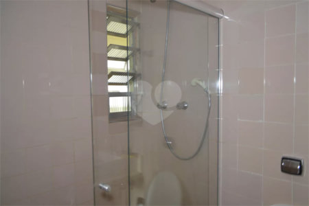 Apartamento à venda com 3 quartos, sendo 1 suíte,  em Vila Mariana, São Paulo, SP