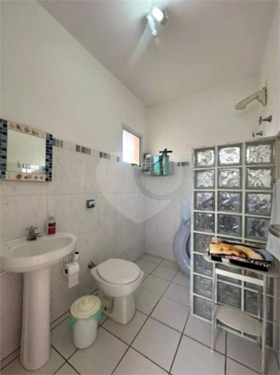 Casa à venda com 3 quartos, sendo 1 suíte, no condomínio Residencial Delle Stelle, Louveira - SP