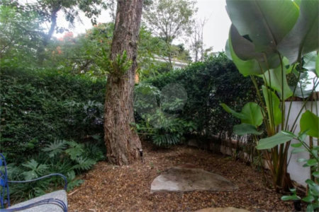 Casa à venda ou para alugar com 4 suítes no condomínio Araucárias, São Paulo - SP