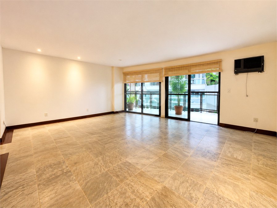 Apartamento à venda com 2 suítes em Lagoa, Rio de Janeiro, RJ