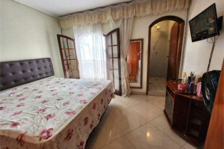 Casa à venda com 3 quartos, sendo 1 suíte, em Jardim Eusonia, Guarulhos, SP