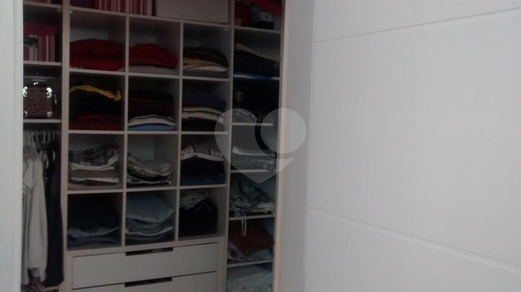 Sobrado à venda com 4 suítes em Tremembé, São Paulo, SP
