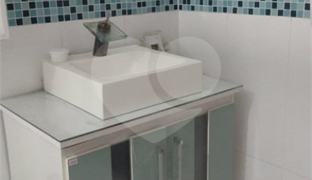Sobrado à venda com 3 quartos, sendo 2 suítes,  em Vila Suissa, Mogi das Cruzes, SP