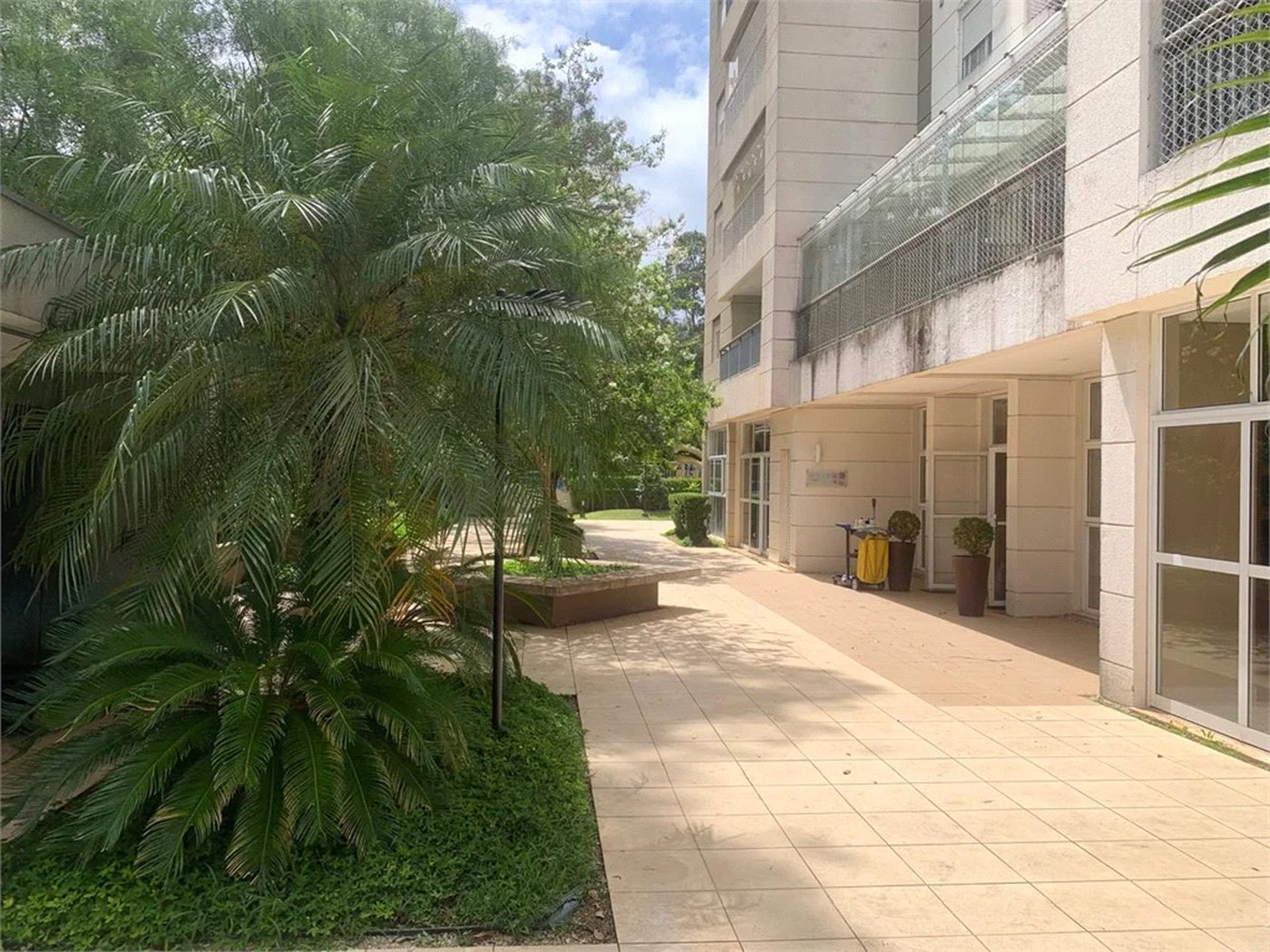 Apartamento à venda com 2 quartos em Parque Reboucas, São Paulo, SP