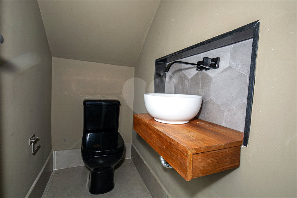 Casa à venda com 3 quartos, sendo 1 suíte, em Campo Belo, São Paulo, SP