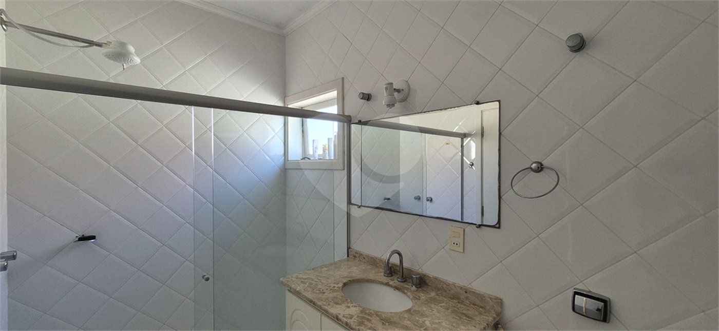 Casa à venda ou para alugar com 3 suítes no condomínio Jardim Theodora, Itu - SP