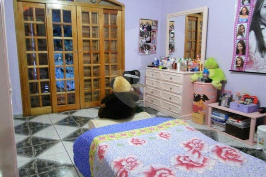 Sobrado à venda com 5 quartos, sendo 1 suíte,  em Vila Isolina Mazzei, São Paulo, SP
